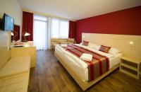 Hotel Krystal,
José Martího 407/2, 162 00 Prague 6 (Czech Republic)